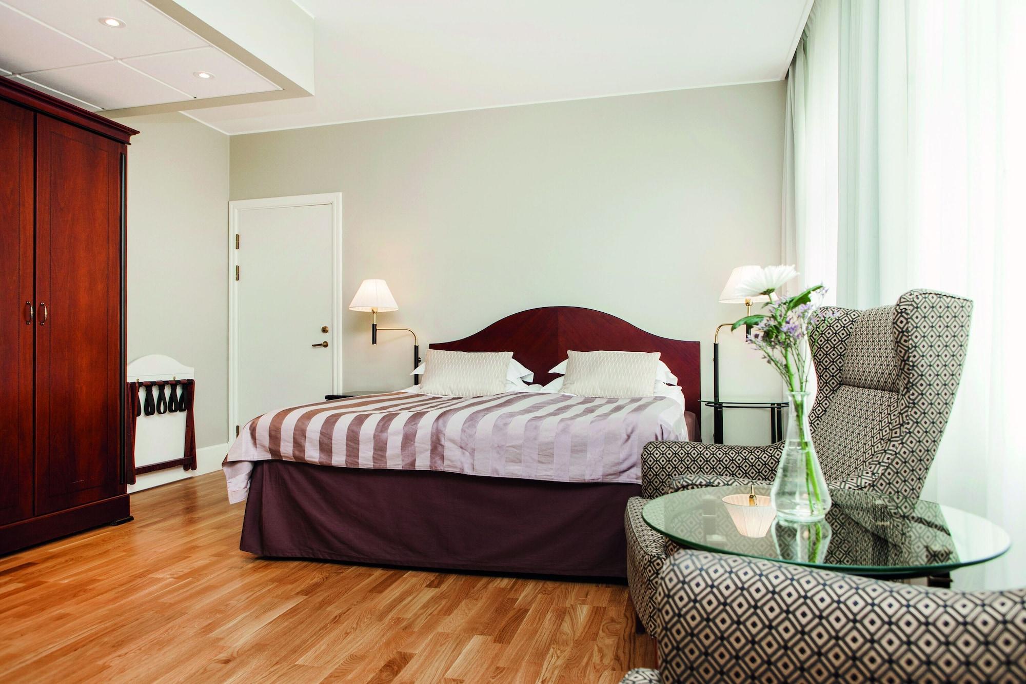 Elite Mollberg Hotel 4*